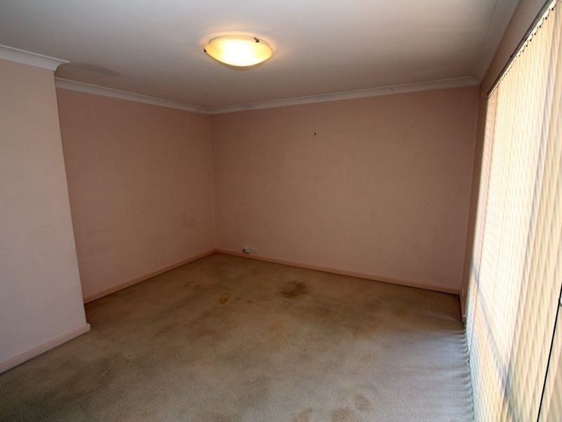 43 Peelwood Parade, Halls Head WA 6210