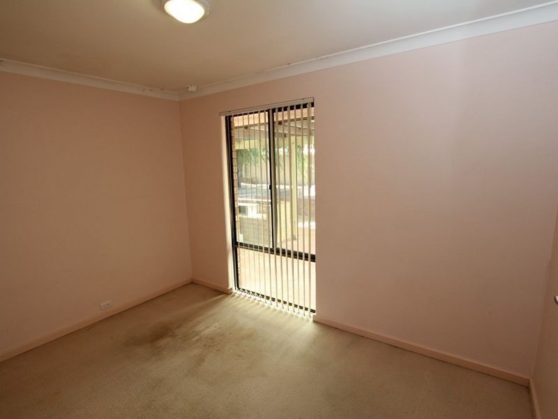 43 Peelwood Parade, Halls Head WA 6210