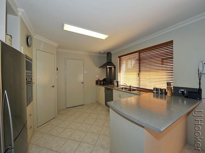 66 Buckingham Drive, Wannanup WA 6210