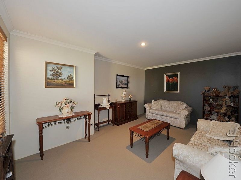 66 Buckingham Drive, Wannanup WA 6210