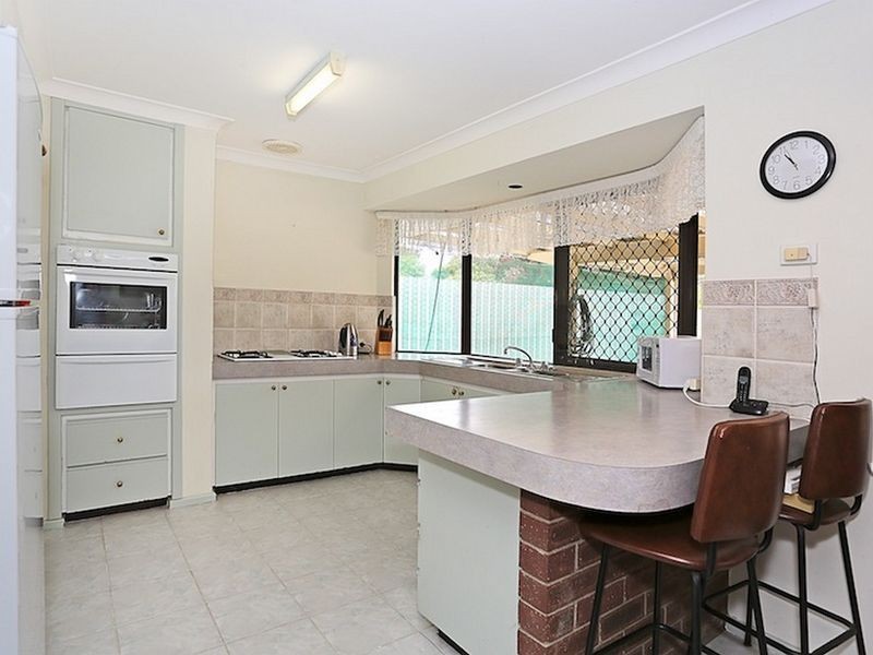 18 Yanagin Road, Greenfields WA 6210