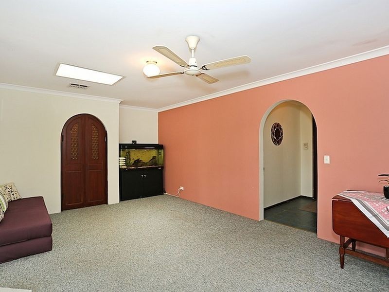 18 Yanagin Road, Greenfields WA 6210