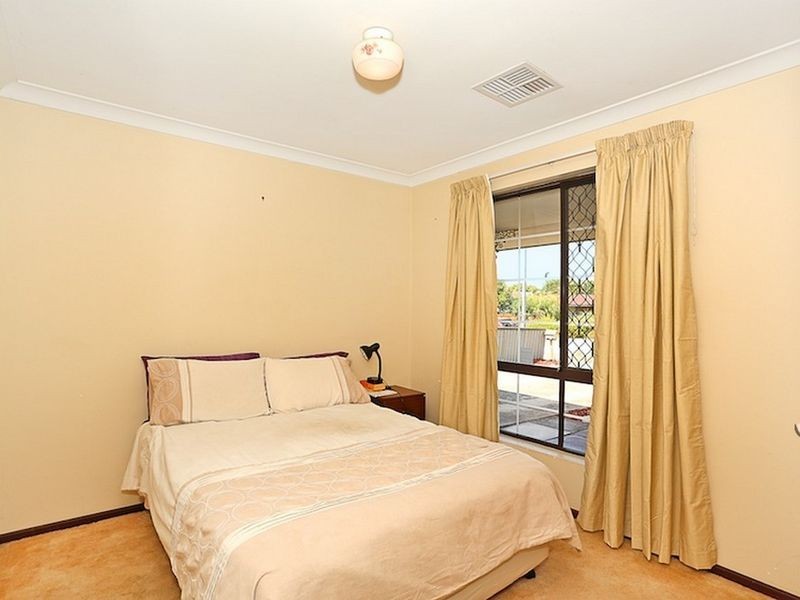 18 Yanagin Road, Greenfields WA 6210