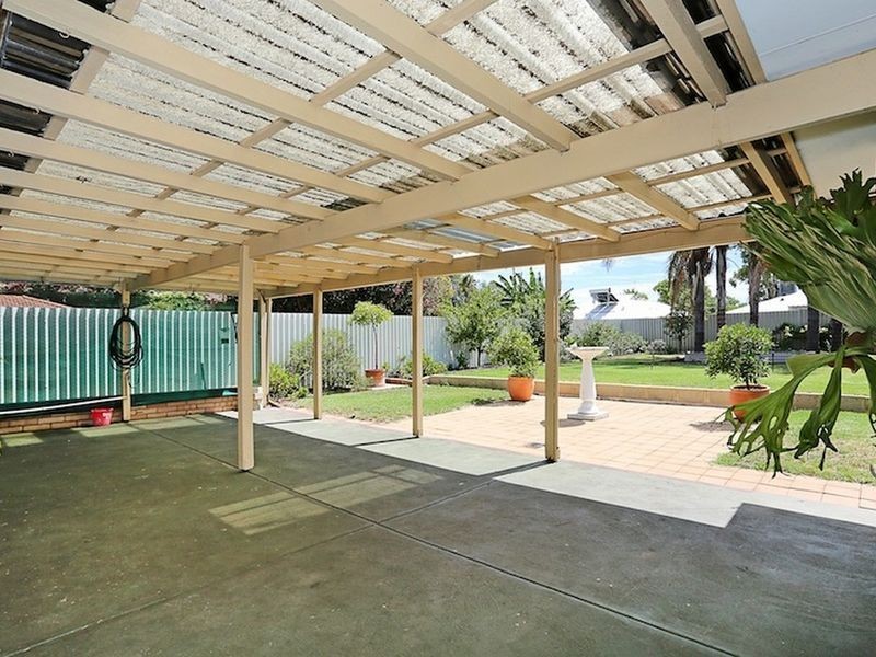 18 Yanagin Road, Greenfields WA 6210