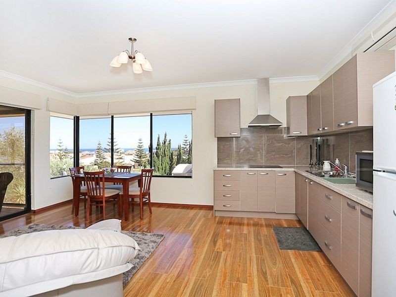 21 Ensign Way, Wannanup WA 6210