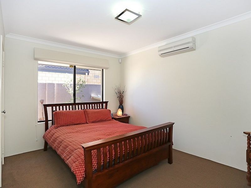 21 Ensign Way, Wannanup WA 6210