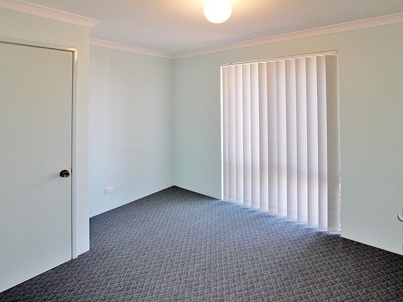 11 Jacaranda Drive, North Yunderup WA 6208