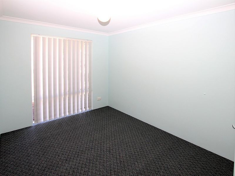 11 Jacaranda Drive, North Yunderup WA 6208