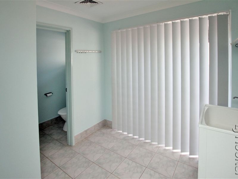 11 Jacaranda Drive, North Yunderup WA 6208