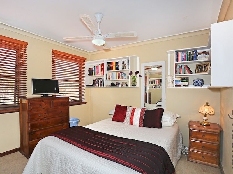 12 Dalrymple Terrace, Halls Head WA 6210