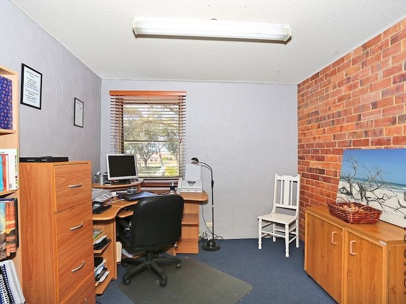 12 Dalrymple Terrace, Halls Head WA 6210