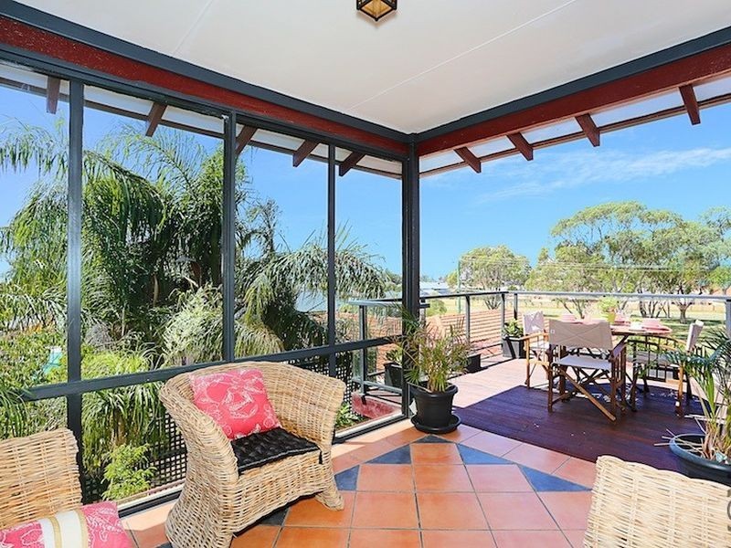 12 Dalrymple Terrace, Halls Head WA 6210