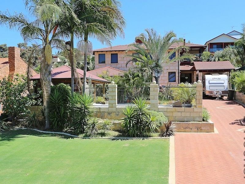 12 Dalrymple Terrace, Halls Head WA 6210