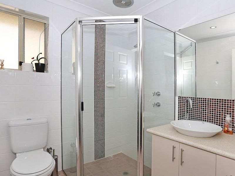 4 Dryandra Place, Halls Head WA 6210