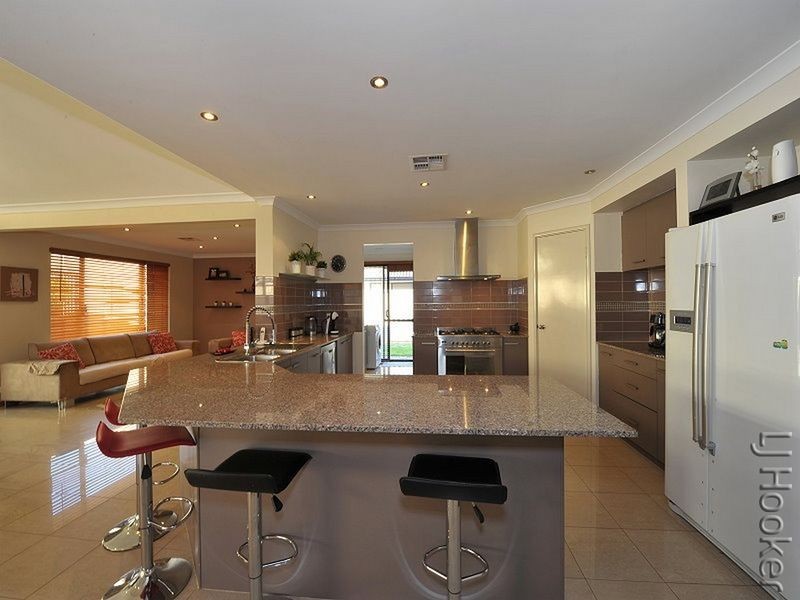 43 Yindana Boulevard, Lakelands WA 6180