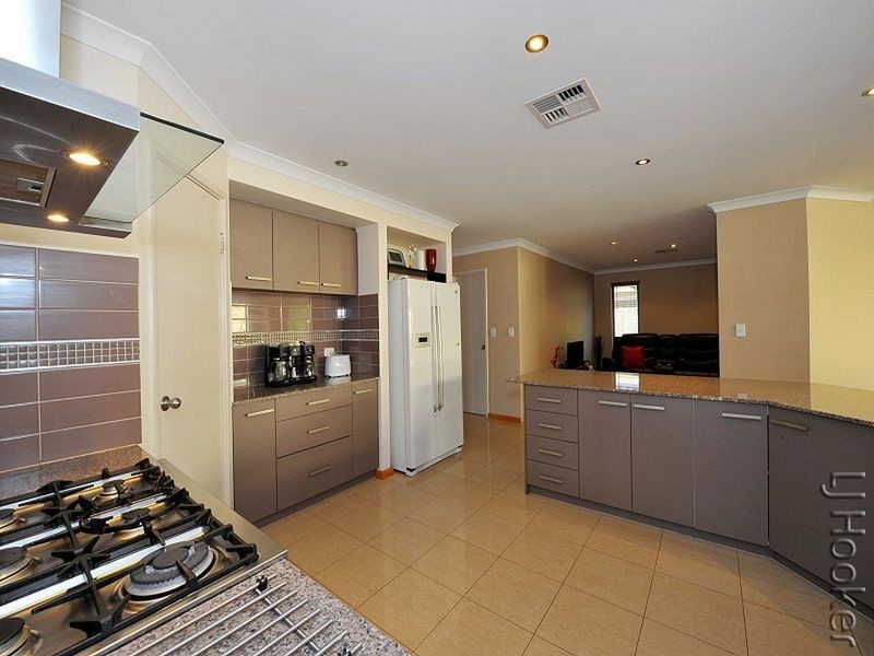 43 Yindana Boulevard, Lakelands WA 6180