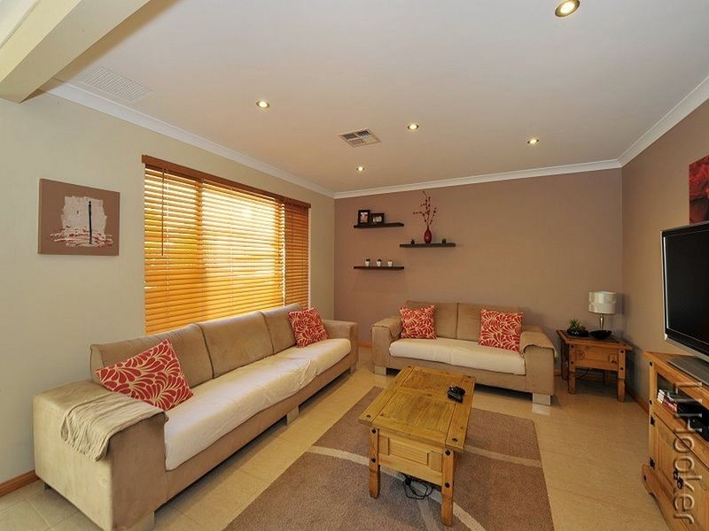 43 Yindana Boulevard, Lakelands WA 6180