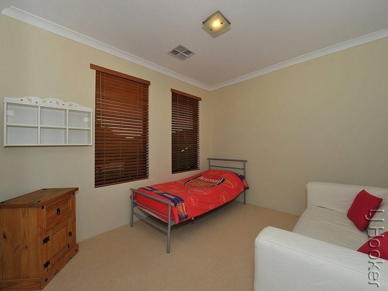 43 Yindana Boulevard, Lakelands WA 6180