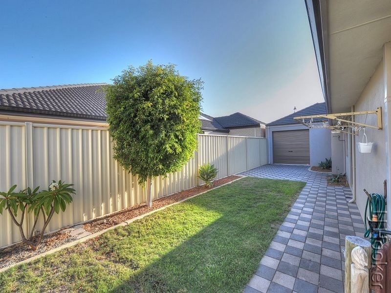 43 Yindana Boulevard, Lakelands WA 6180