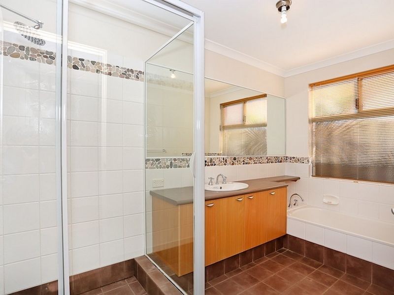 23 Seaforth Drive, Halls Head WA 6210