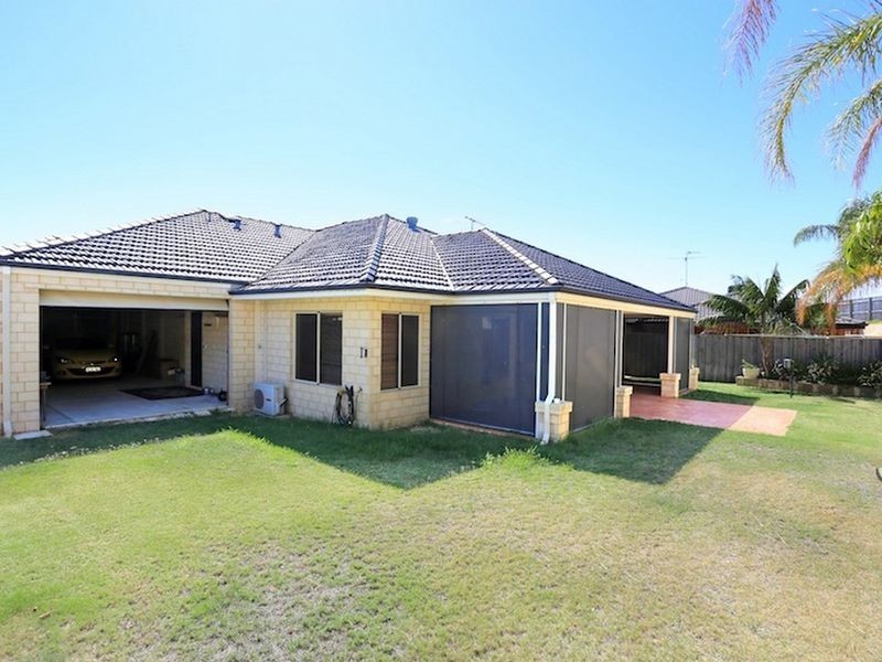 23 Seaforth Drive, Halls Head WA 6210