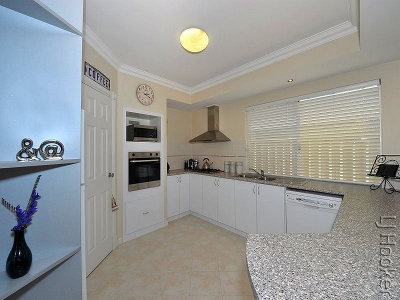 61 Mariners Cove Drive, Dudley Park WA 6210