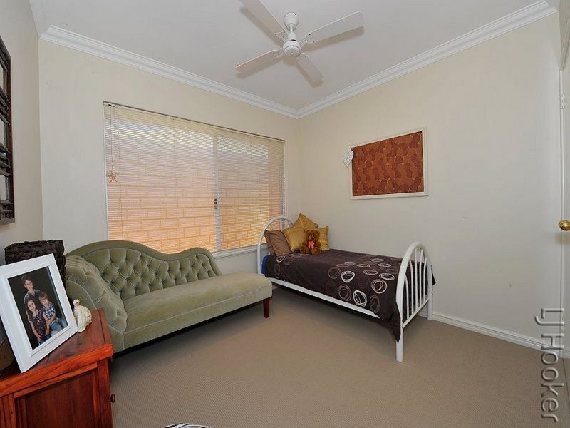 61 Mariners Cove Drive, Dudley Park WA 6210