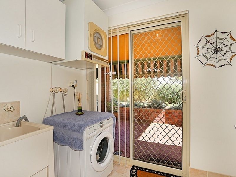 26 Seawind Drive, Silver Sands WA 6210