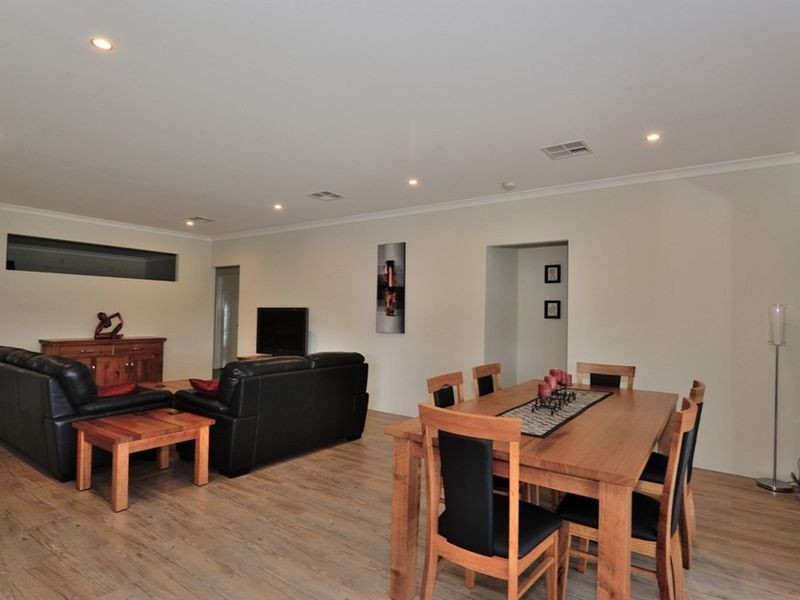 2 Galatea Road, Falcon WA 6210