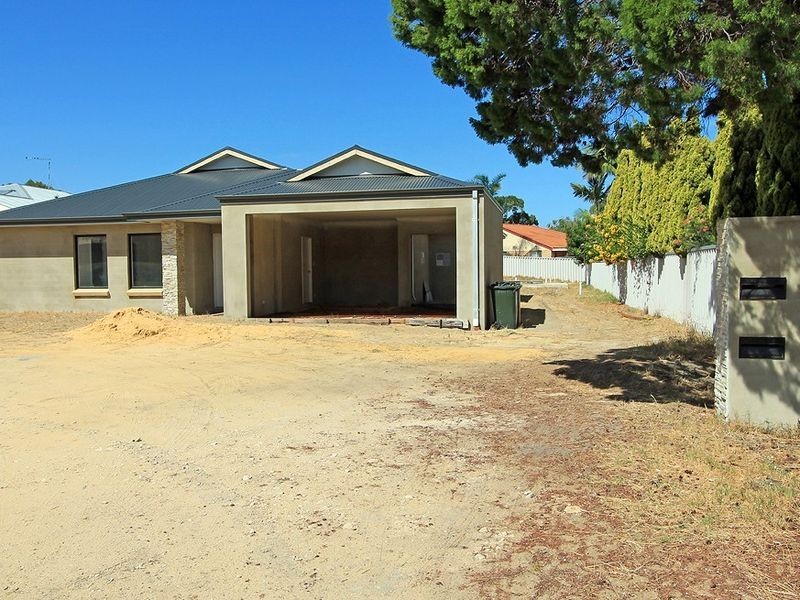 3B Oleander Place, Halls Head WA 6210