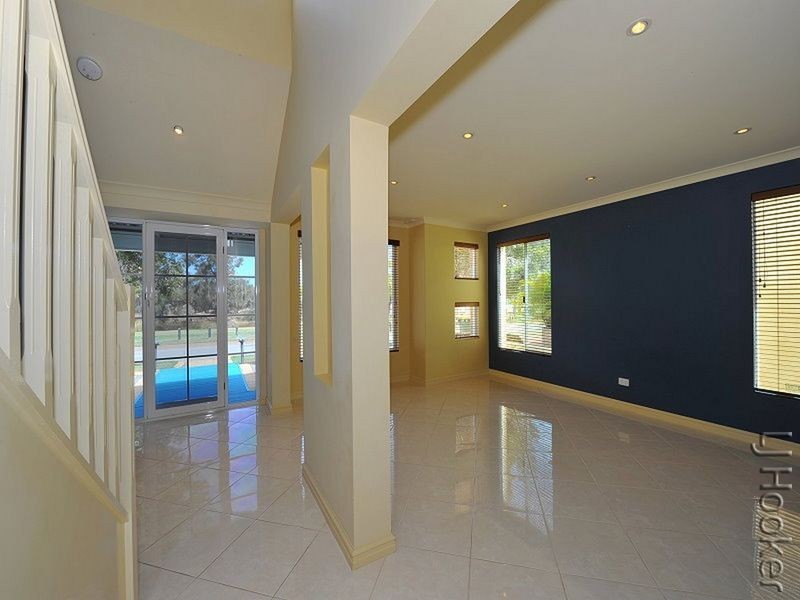 37 Darwin Terrace, Dudley Park WA 6210