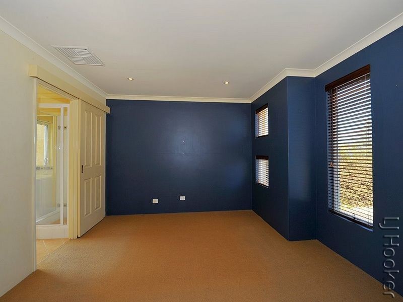 37 Darwin Terrace, Dudley Park WA 6210