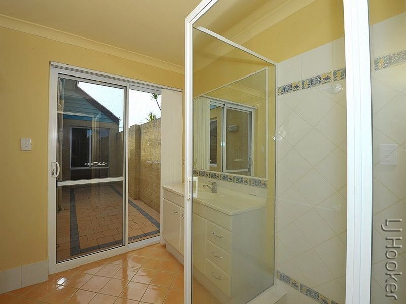 37 Darwin Terrace, Dudley Park WA 6210