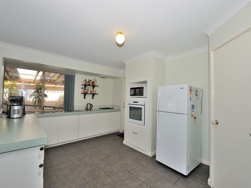 23 Staunton Rise, Halls Head WA 6210