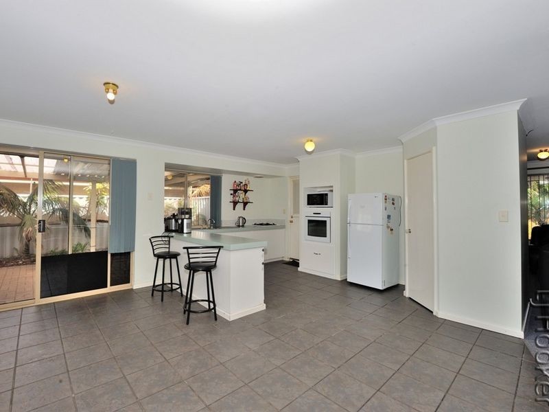 23 Staunton Rise, Halls Head WA 6210