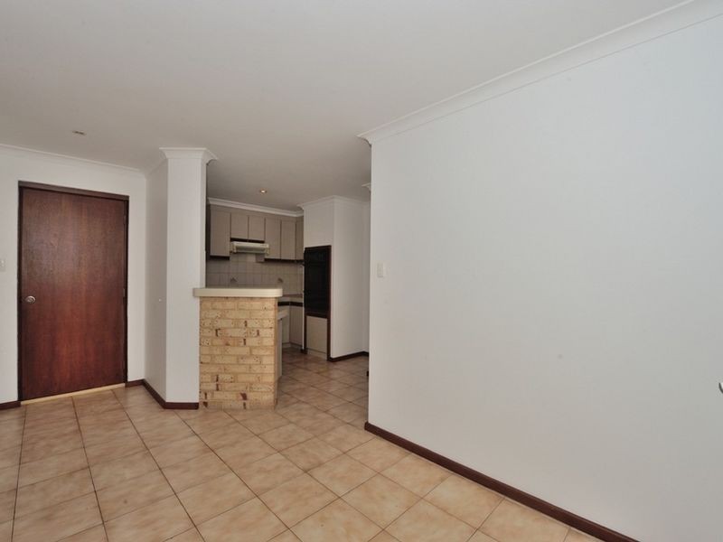 17/78-80 Oakmont Avenue, Meadow Springs WA 6210