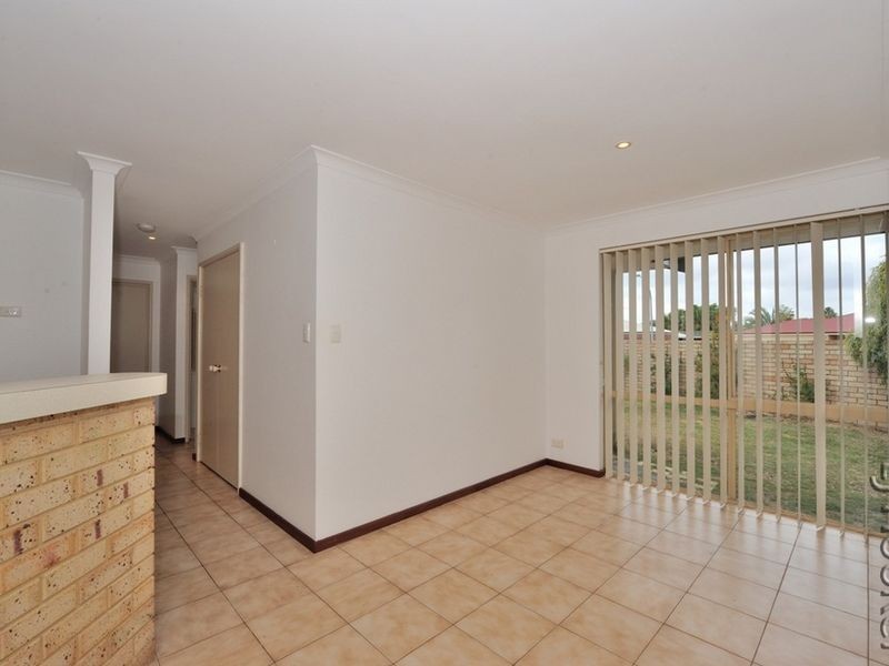 17/78-80 Oakmont Avenue, Meadow Springs WA 6210