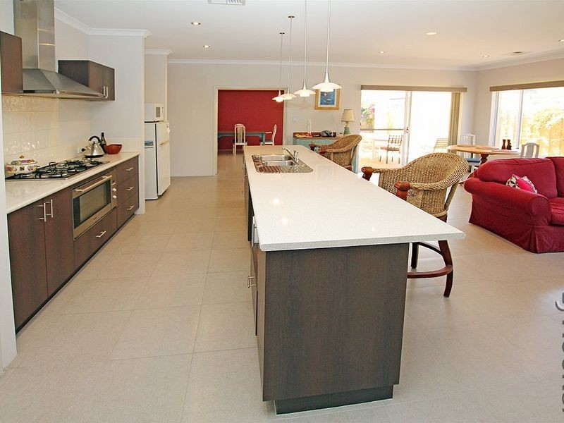 17 Buttercup Parkway, Halls Head WA 6210