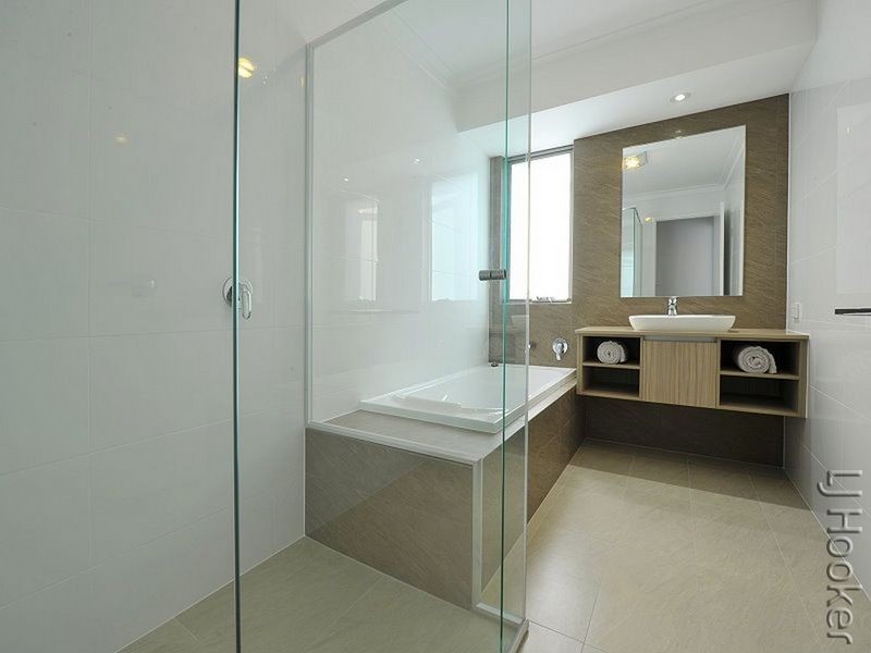 4B Clyde Place, Mandurah WA 6210