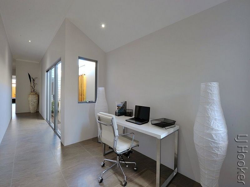 4B Clyde Place, Mandurah WA 6210