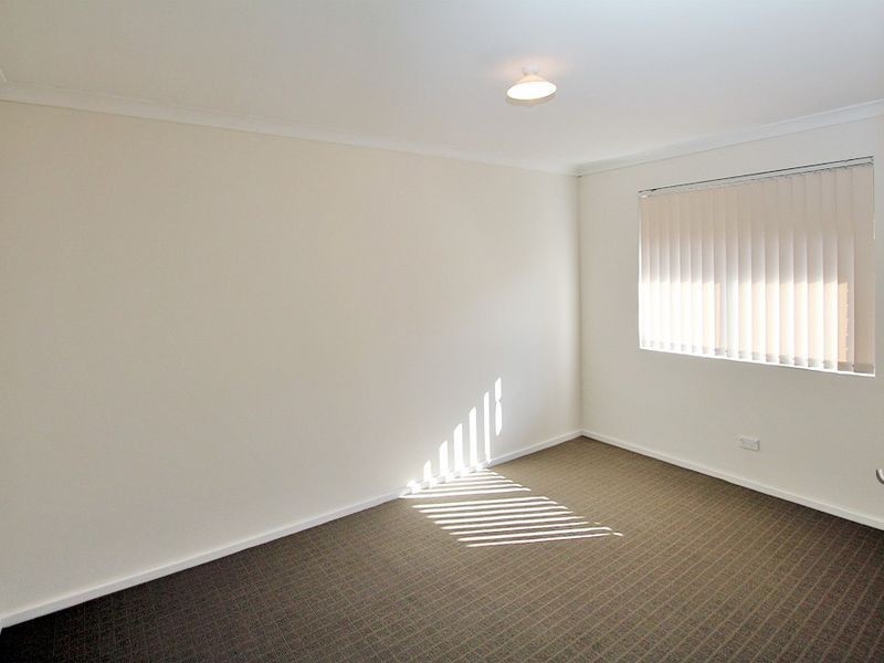 14 Owen Street, Mandurah WA 6210