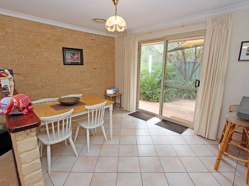 19A Tamarisk Drive, Halls Head WA 6210