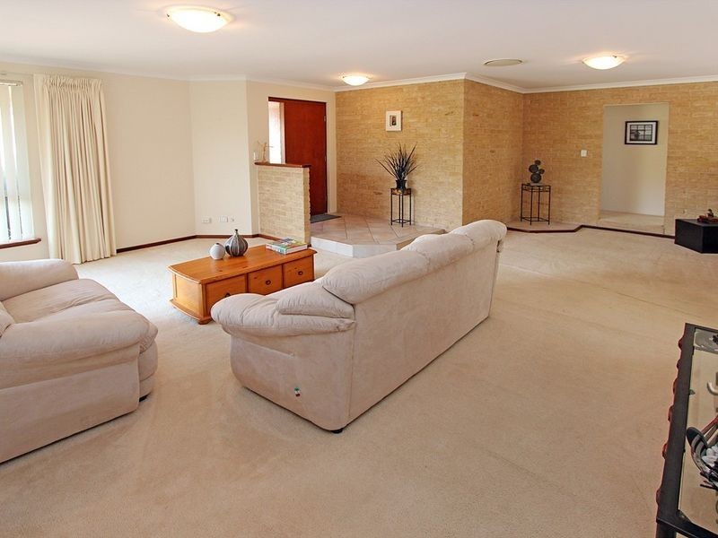 19A Tamarisk Drive, Halls Head WA 6210
