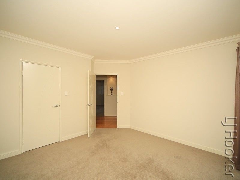 2/27 Treviso Mews, Mandurah WA 6210