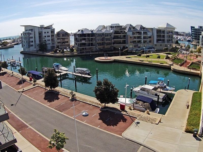 2/27 Treviso Mews, Mandurah WA 6210