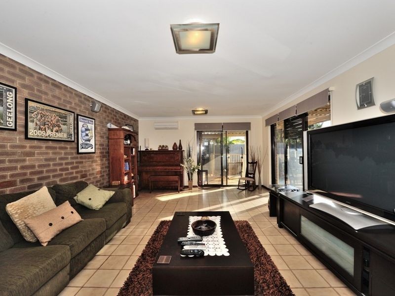 6 Haven Court, Silver Sands WA 6210