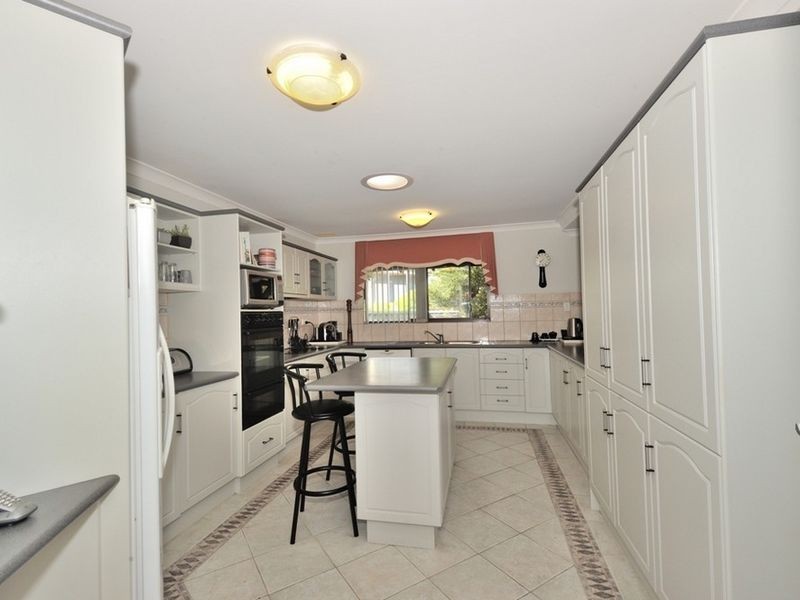 6 Haven Court, Silver Sands WA 6210