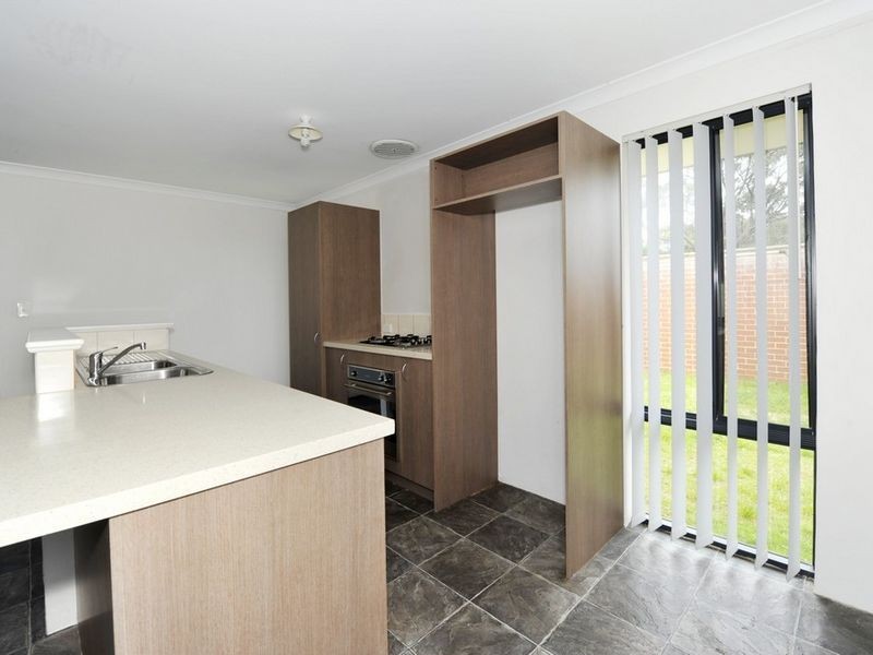 2 Grandmere Parade, Meadow Springs WA 6210