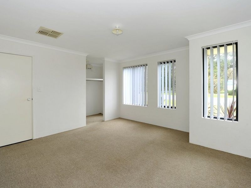 2 Grandmere Parade, Meadow Springs WA 6210