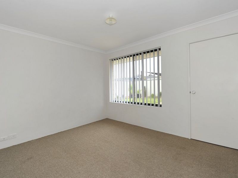 2 Grandmere Parade, Meadow Springs WA 6210